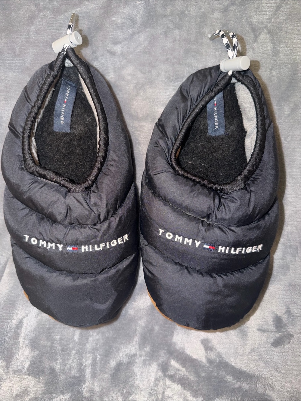 💙 Tommy Hilfiger Puffer Slipper Shoes